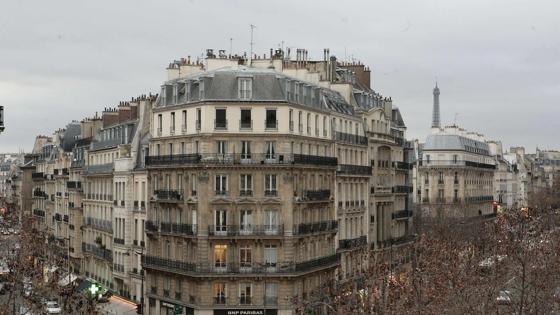 **  Welcome Hotel Paris France