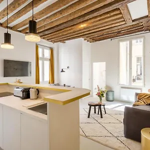 Apartment Habitat Parisien - 2br-2ba - Marais - De, Paris