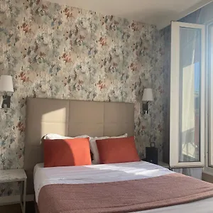 Otel De Venise, Paris